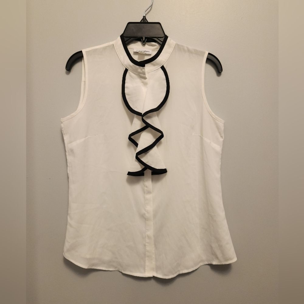 Calvin Klein Ruffle Front Sleeveless White Blouse with Black Trim Size Small
